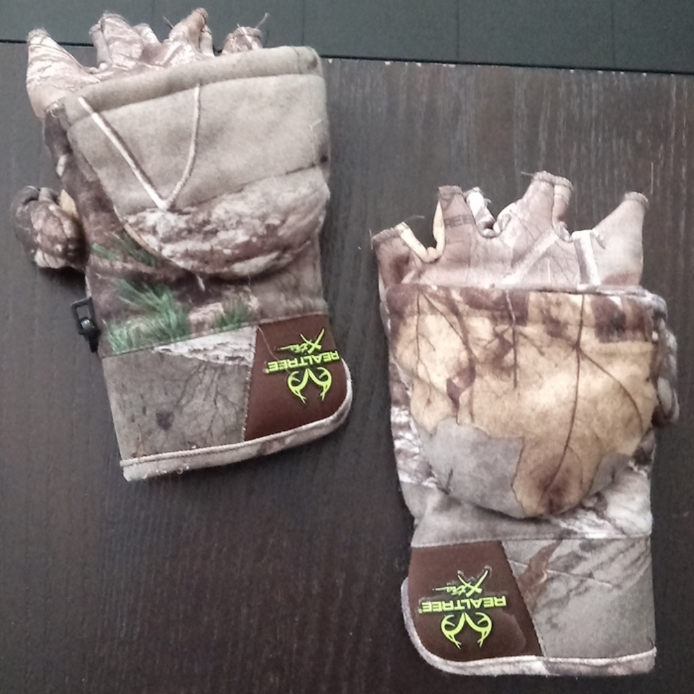 Thinsulate gloves